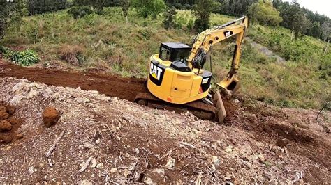 Sketchy Road Build with Excavator 